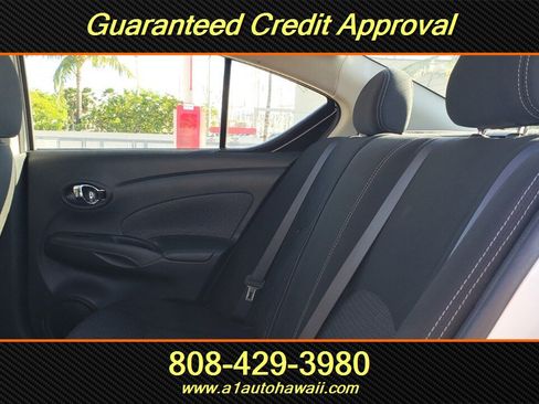 Used 2018 Nissan Versa SV w/ SV Special Edition FWD image 11