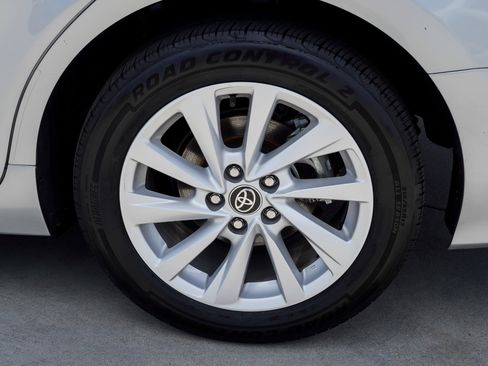 Certified 2022 Toyota Camry LE AWD/4WD image 13