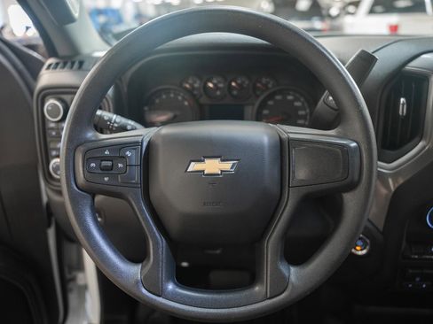 Used 2025 Chevrolet Silverado 1500 W/T w/ WT Value Package AWD/4WD image 35