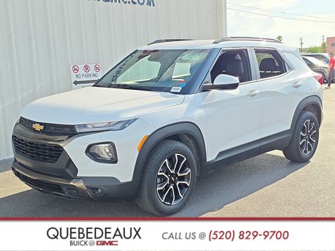Used 2021 Chevrolet TrailBlazer ACTIV w/ Convenience Package FWD image 3