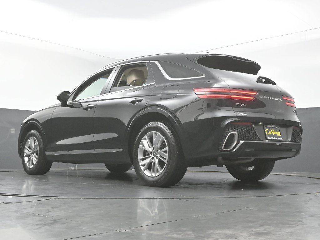 Used 2023 Genesis GV70 2.5T AWD/4WD image 44