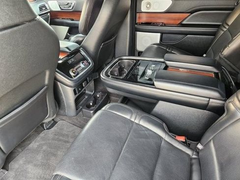 Used 2020 Lincoln Navigator Reserve w/ Equipment Group 208A Reserve RWD image 29