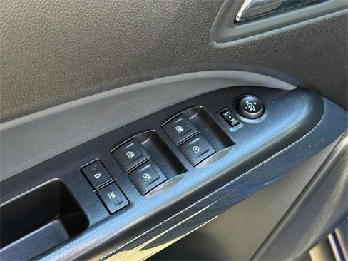 Used 2017 Chevrolet Colorado Z71 image 16