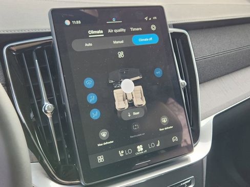 New 2026 Volvo XC90 B6 Ultra w/ Lounge Package image 15