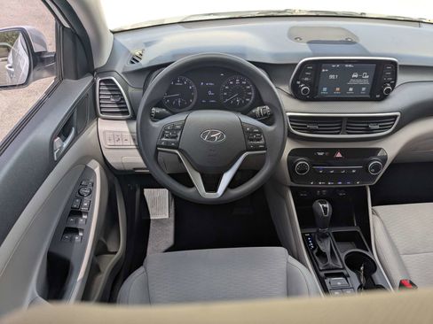 Used 2019 Hyundai Tucson Value FWD image 16