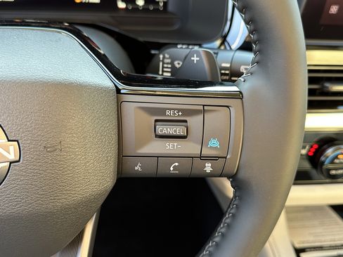 New 2026 Nissan Pathfinder SL image 22