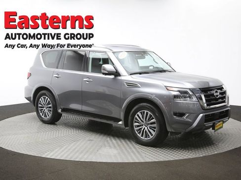 Used 2023 Nissan Armada SL w/ Captain's Chairs Package image 53