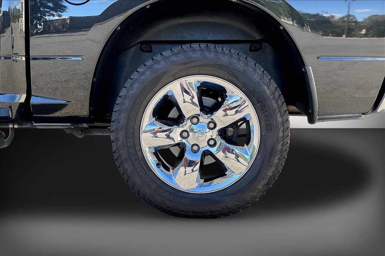 Certified 2017 RAM 1500 Big Horn AWD/4WD image 34