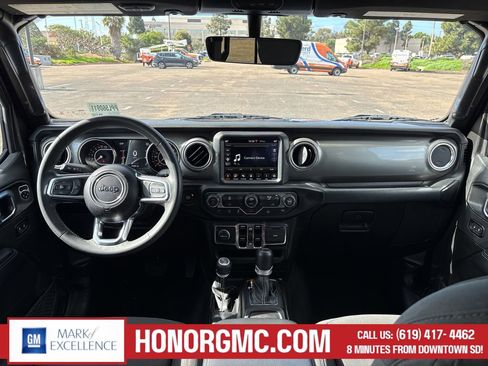 Used 2023 Jeep Gladiator Overland image 23