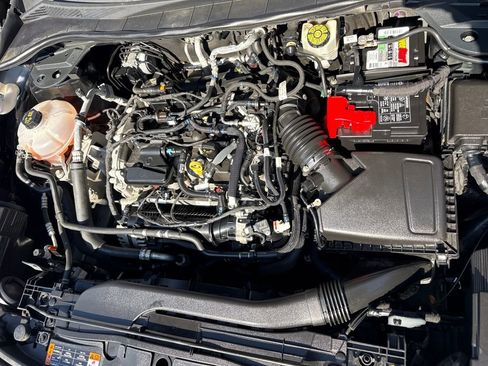 Used 2021 Ford Escape SE image 28