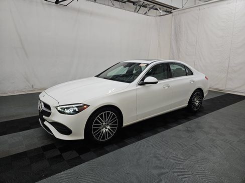Used 2023 Mercedes-Benz C 300 4MATIC Sedan image 2