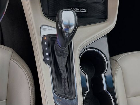 Used 2022 Cadillac CT4 Luxury w/ Sun And Sound Package RWD image 17