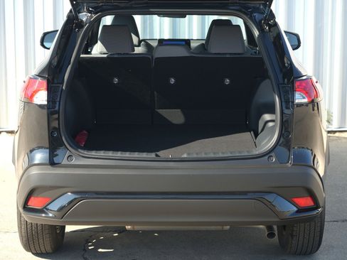 Used 2025 Toyota Corolla Cross AWD Hybrid image 9