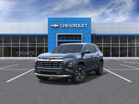New 2027 Chevrolet Equinox LT FWD image 8