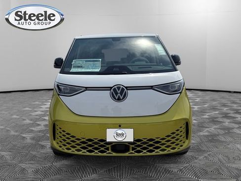 New 2025 Volkswagen ID. Buzz Pro S Plus image 8
