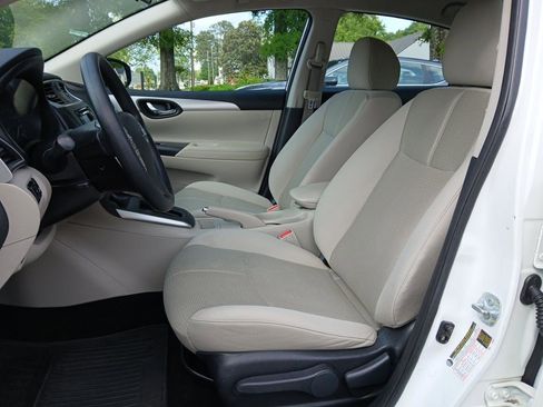 Used 2016 Nissan Sentra S FWD image 19
