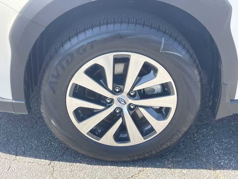 Used 2024 Subaru Outback AWD/4WD image 7