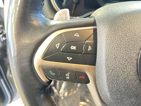 Used 2015 Jeep Grand Cherokee Limited image 12