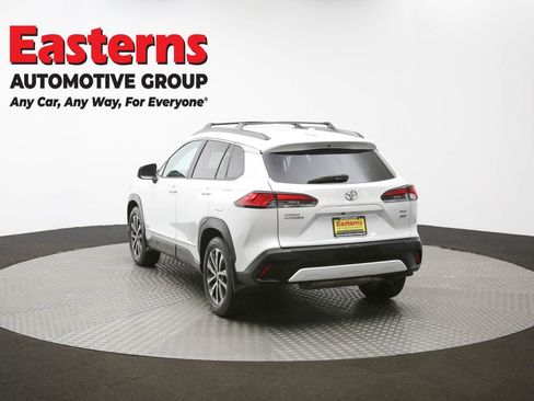 Used 2022 Toyota Corolla Cross XLE w/ Convenience Package image 62