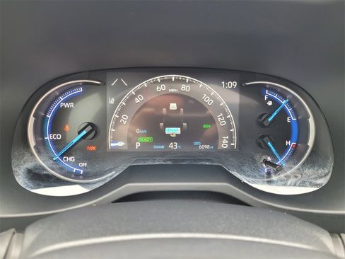 Certified 2025 Toyota RAV4 XLE image 21