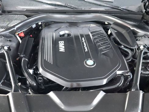Used 2017 BMW 740i RWD image 43