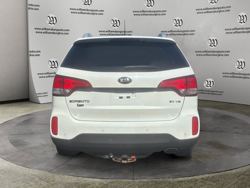 Used 2015 Kia Sorento EX FWD image 4