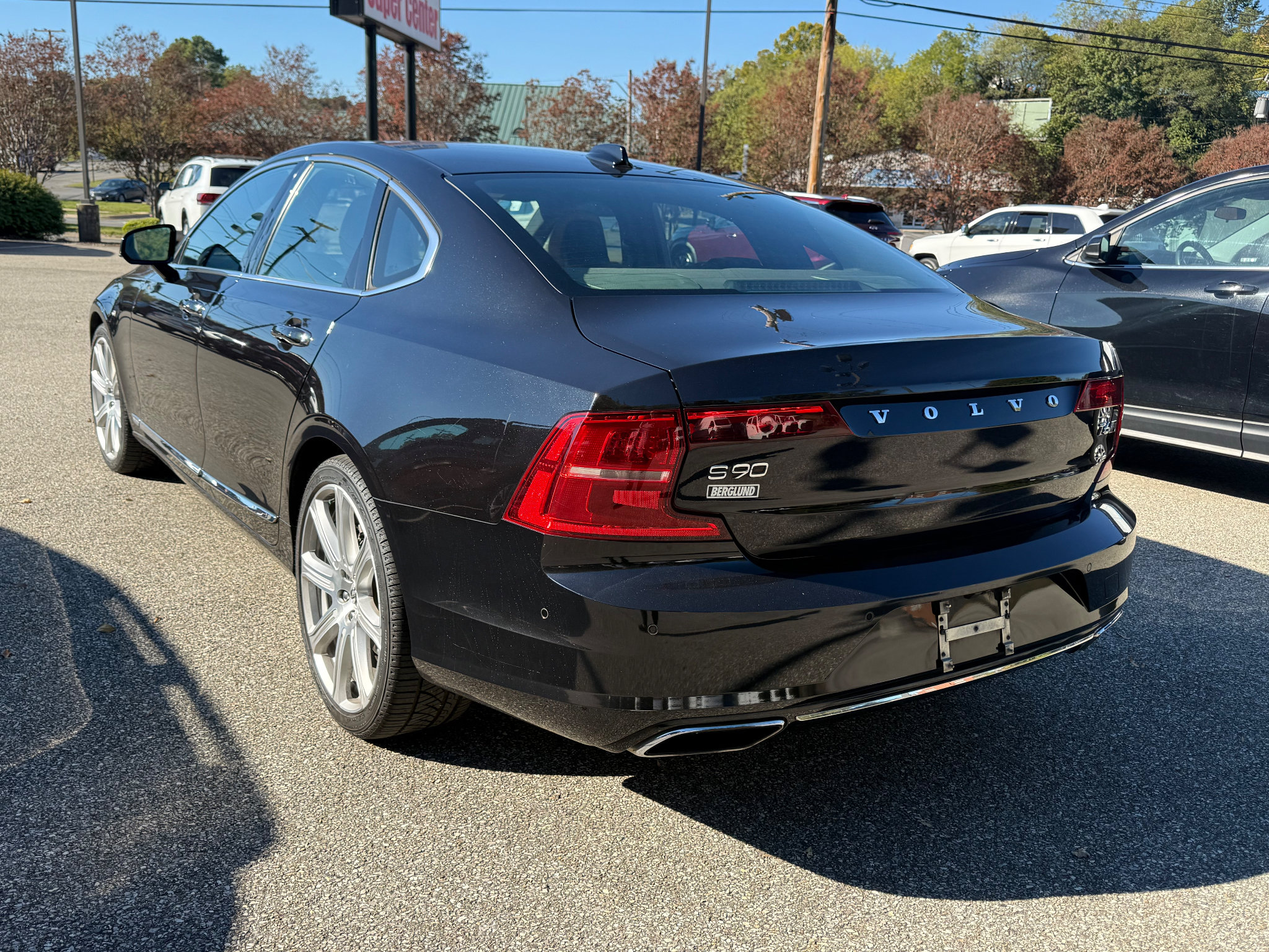 Used 2017 Volvo S90 T6 Inscription w/ Vision Package AWD/4WD image 7