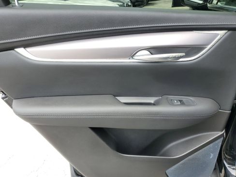 Used 2023 Cadillac XT5 Luxury FWD image 10
