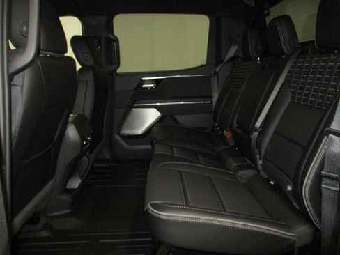 New 2025 GMC Sierra EV Denali image 29