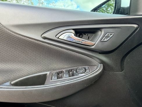 Used 2019 Chevrolet Malibu LT image 13