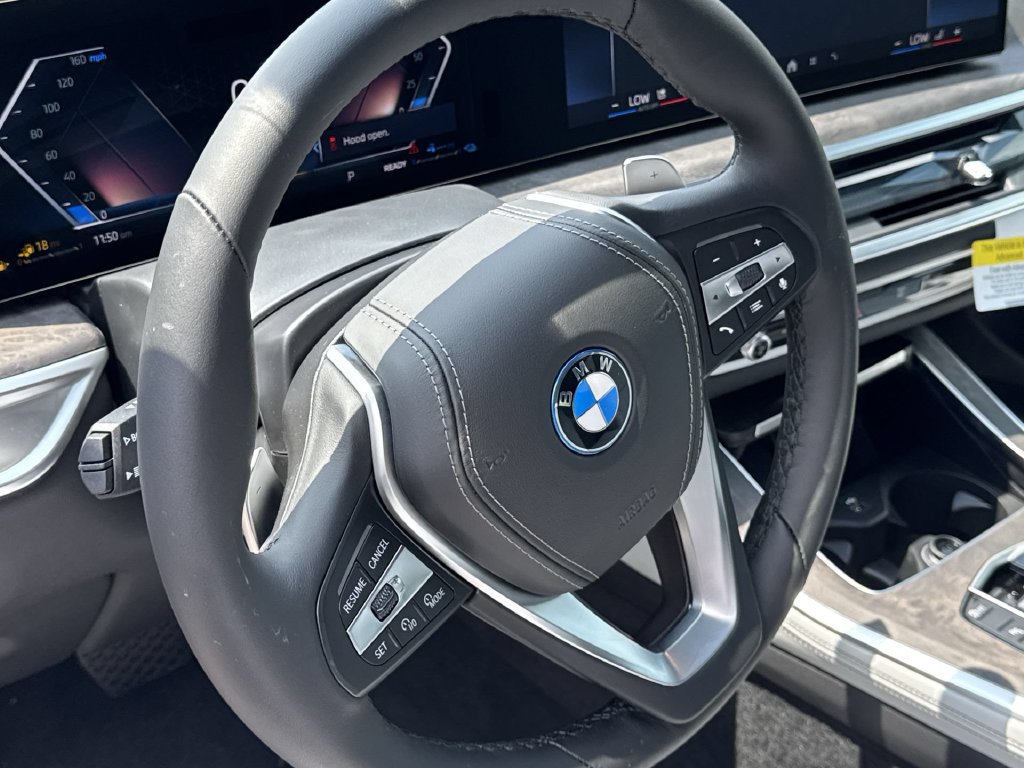 Used 2026 BMW X5 xDrive50e w/ Executive Package AWD/4WD image 11