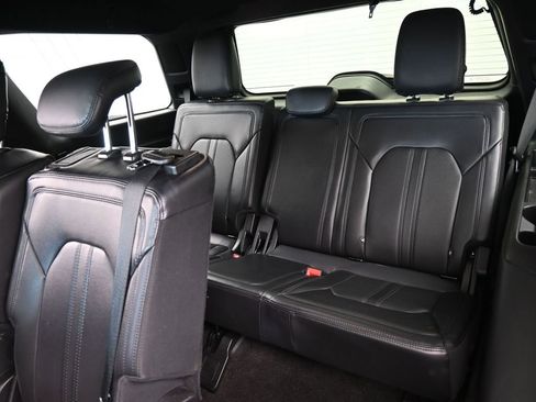 Used 2020 Ford Expedition Limited image 37