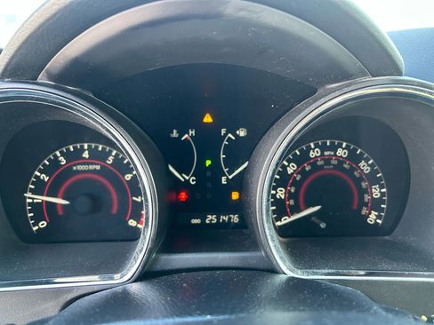 Used 2011 Toyota Highlander 2WD w/ Tech Pkg image 9