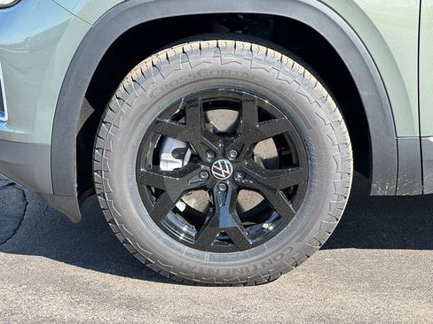 New 2026 Volkswagen Atlas Peak Edition AWD/4WD image 6
