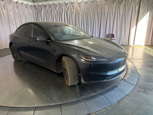 Used 2024 Tesla Model 3 Standard Range RWD image 3