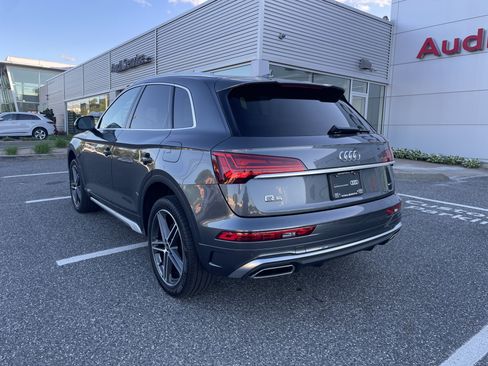 Certified 2024 Audi Q5 e Premium w/ Convenience Package AWD/4WD image 6