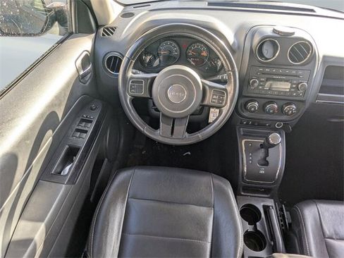 Used 2015 Jeep Patriot High Altitude image 16