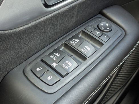 New 2026 Chrysler Pacifica Limited image 24