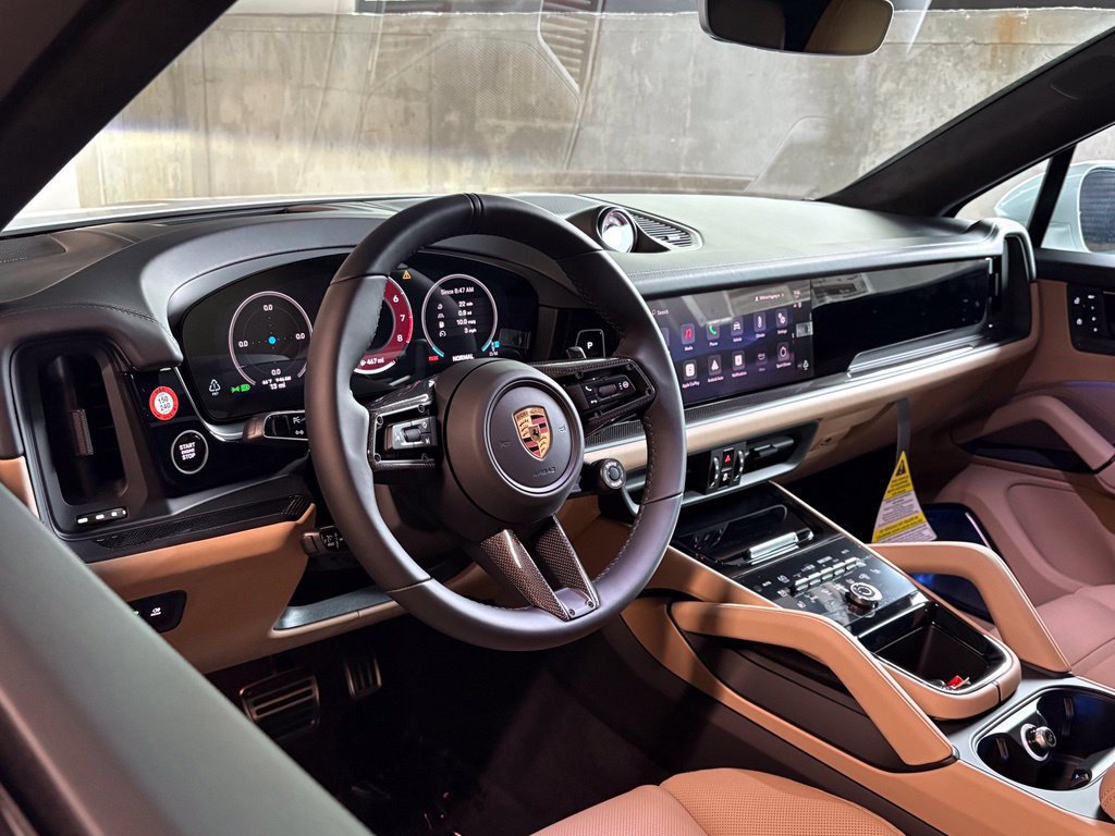 New 2026 Porsche Cayenne GTS AWD/4WD image 4