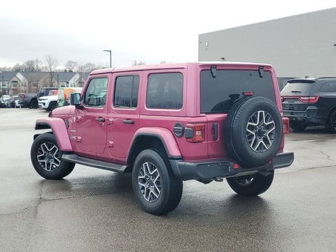 Used 2024 Jeep Wrangler Sahara image 3