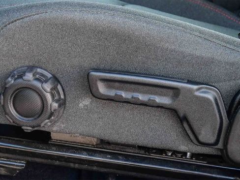 Used 2024 Jeep Wrangler Rubicon image 20