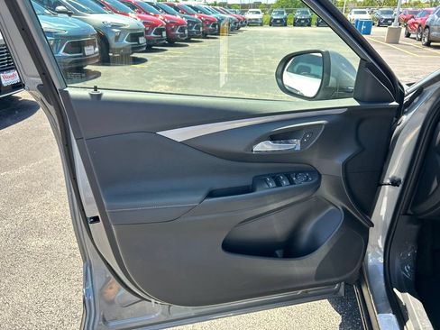 New 2026 Buick Envista Preferred FWD image 17