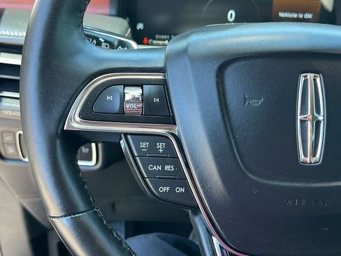 Certified 2023 Lincoln Nautilus Reserve AWD/4WD image 17