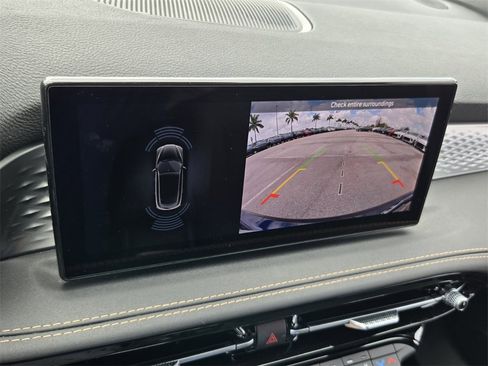 Used 2025 Alfa Romeo Tonale image 18