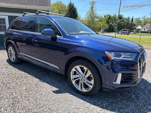 Used 2020 Audi Q7 3.0T Premium Plus w/ Premium Plus Package AWD/4WD image 2
