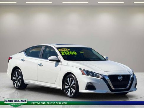 Used 2022 Nissan Altima 2.5 SV w/ SV Premium Package AWD/4WD image 26