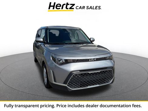 Used 2025 Kia Soul LX w/ LX Technology Package FWD image 1