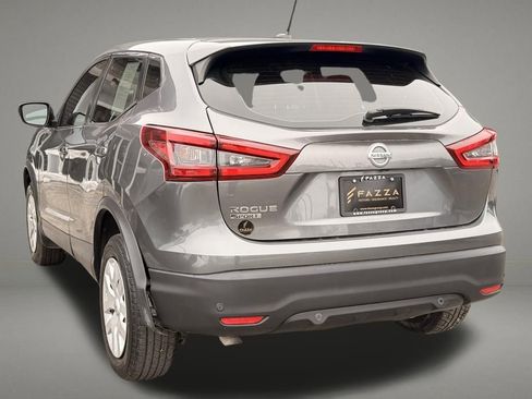Used 2020 Nissan Rogue Sport S FWD image 3