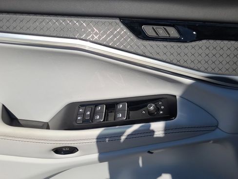 New 2025 Jeep Wagoneer S Limited image 32