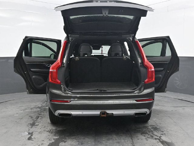Used 2018 Volvo XC90 T6 Momentum w/ Convenience Package AWD/4WD image 42